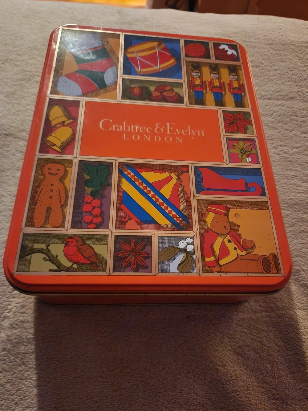Crabtree & Evelyn Orange Holiday Keepsake Tin